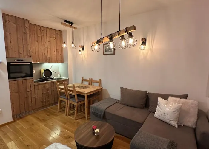 아파트 Avala Terrace & Pool View, Titova