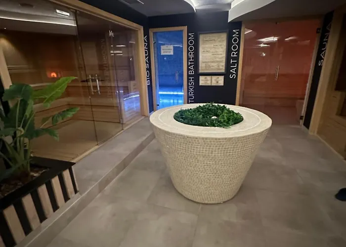 아파트 Avala Terrace & Pool View, Titova